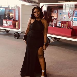 Meet your Posher, Ava